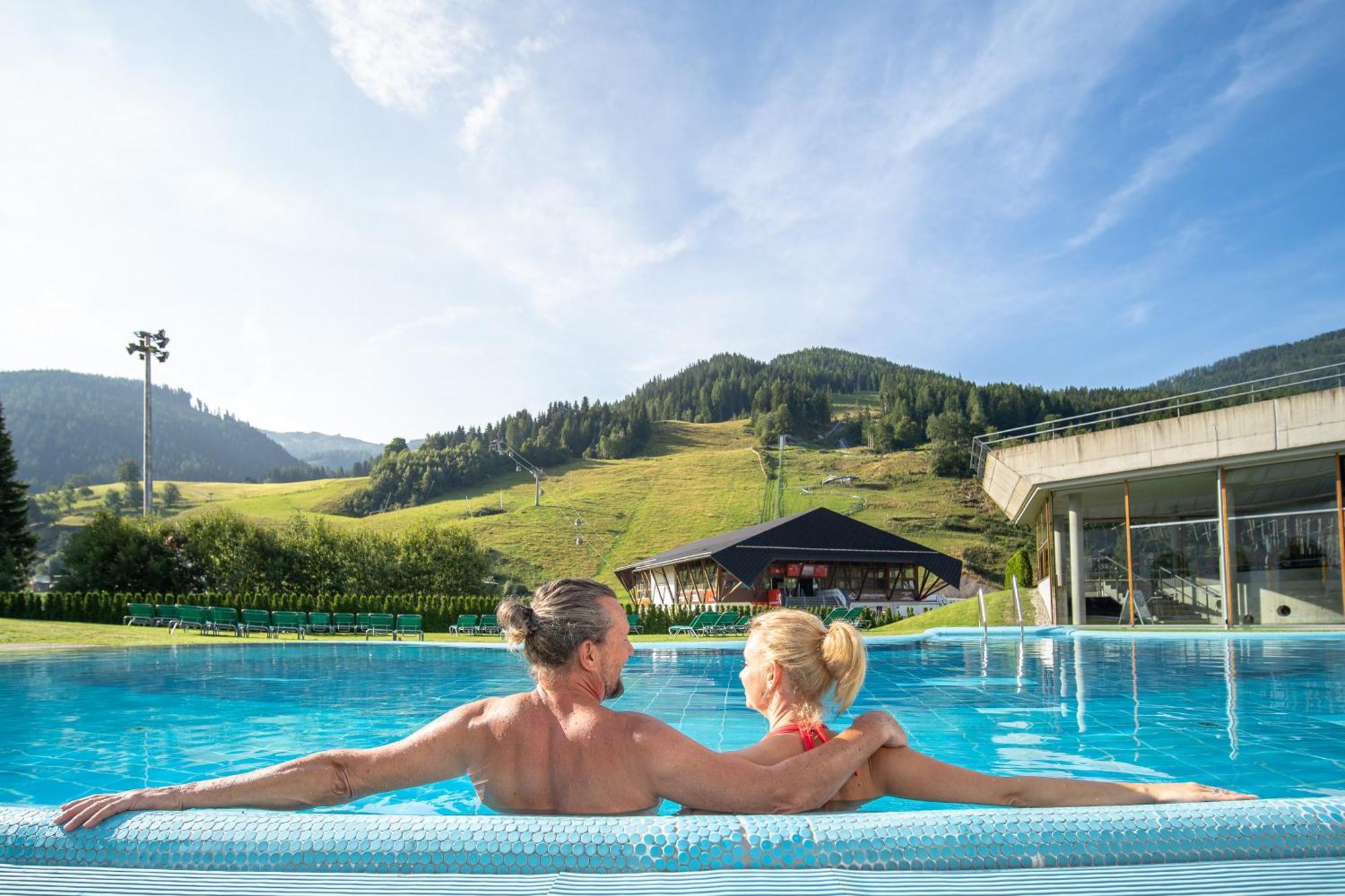 Hotel St. Oswald Bad Kleinkirchheim Exterior foto